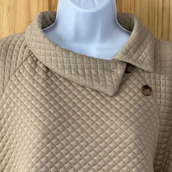 V582 Women’s 2 Way Button Up Cowl Neck or Collared Long Sleeve Sz M Tan Pullover - Picture 8 of 15